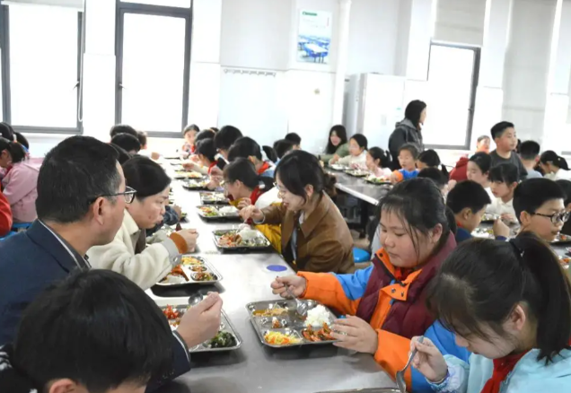 饮食观念是在家庭的饮食习惯和教育理念